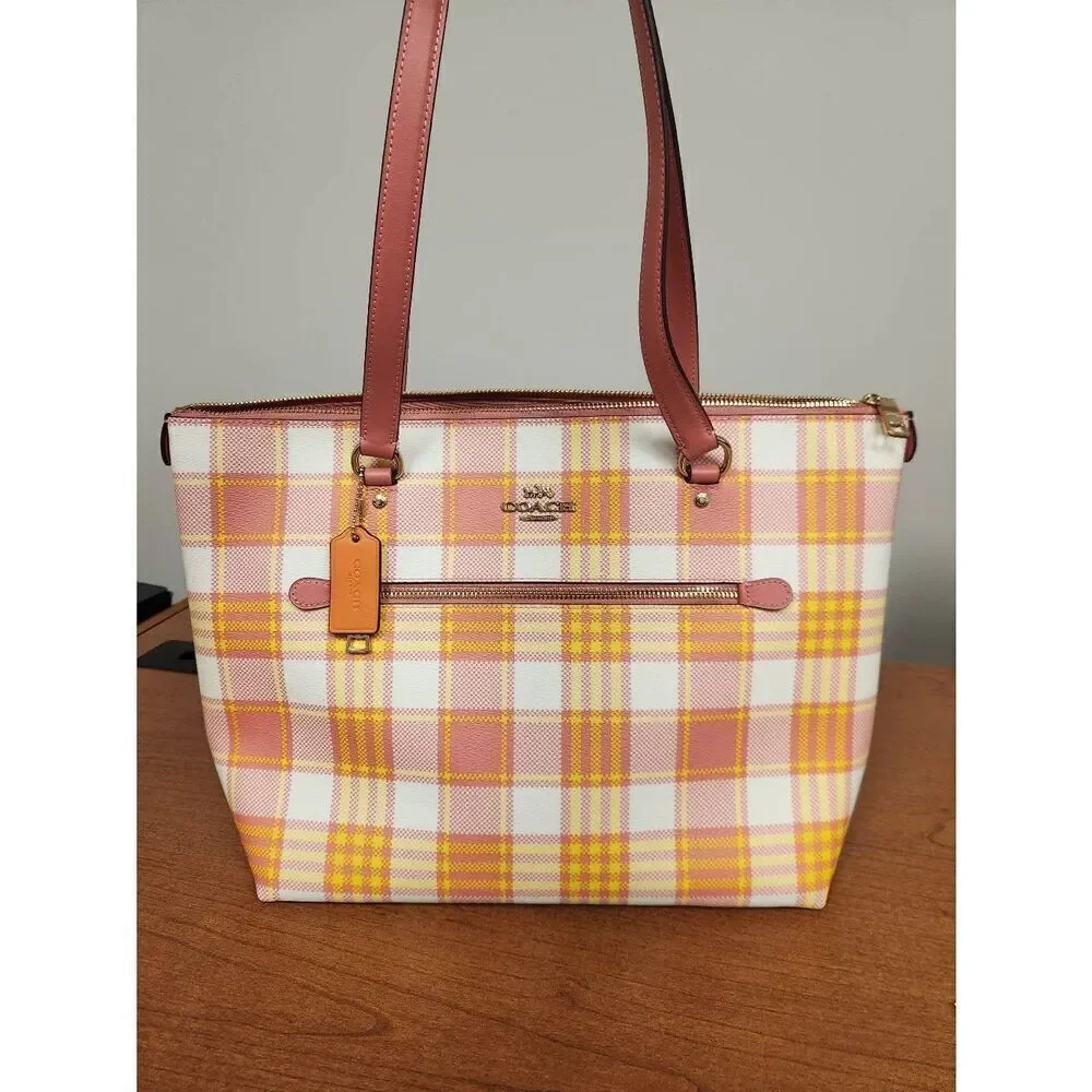 NWOT Coach Gallery Tote Bag With Garden Plaid Print (PF)